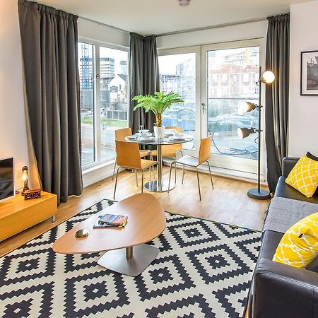 Approved Serviced Apartments Skyline Manchester Bagian luar foto
