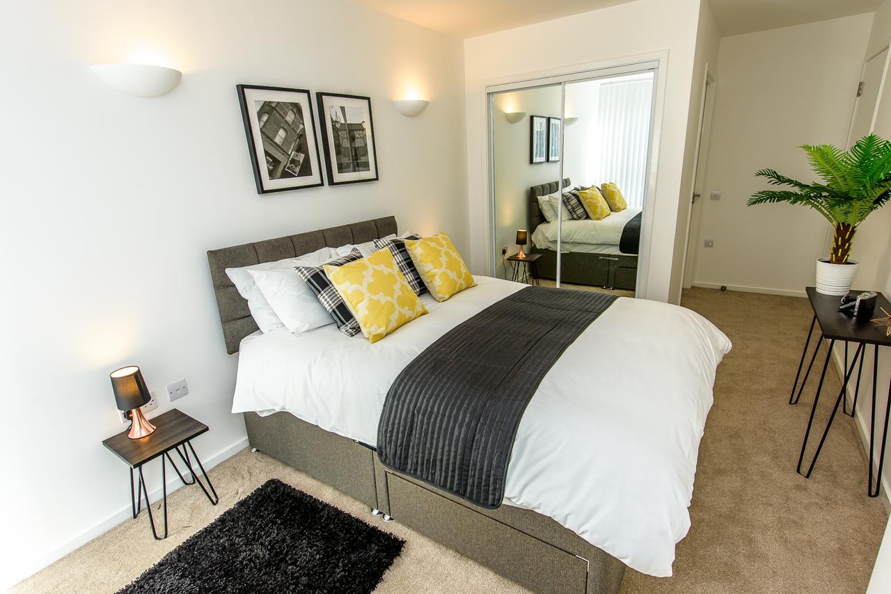 Approved Serviced Apartments Skyline Manchester Bagian luar foto